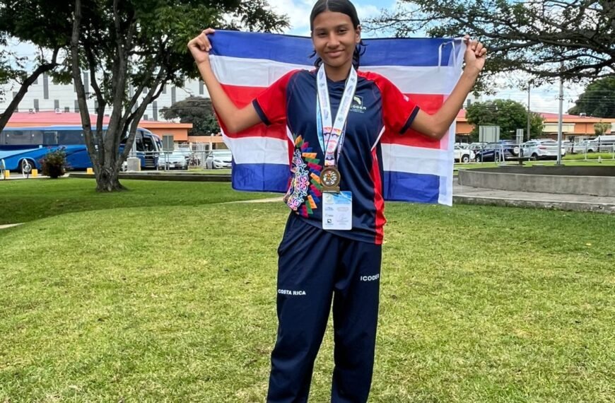Felicidades Ximena, dejas en alto tu país y…